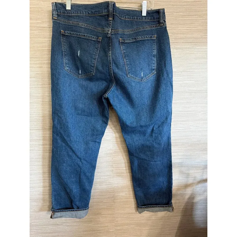 Old Navy Boyfriend Mid-Rise Crop jeans women's size 12 distressed